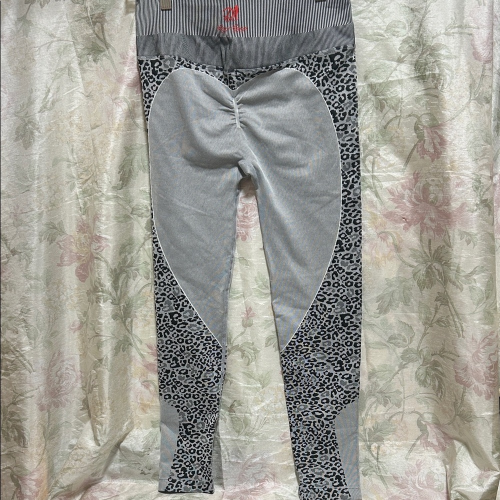 Nylon polyester/Spandex Leggings.